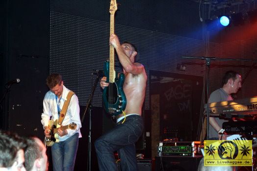 The Hotknives (UK) AJZ Talschock, Chemnitz 14. Mai 2005 (15).jpg